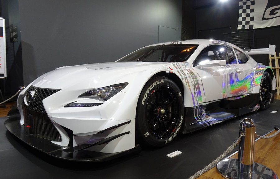 スポーツカー
